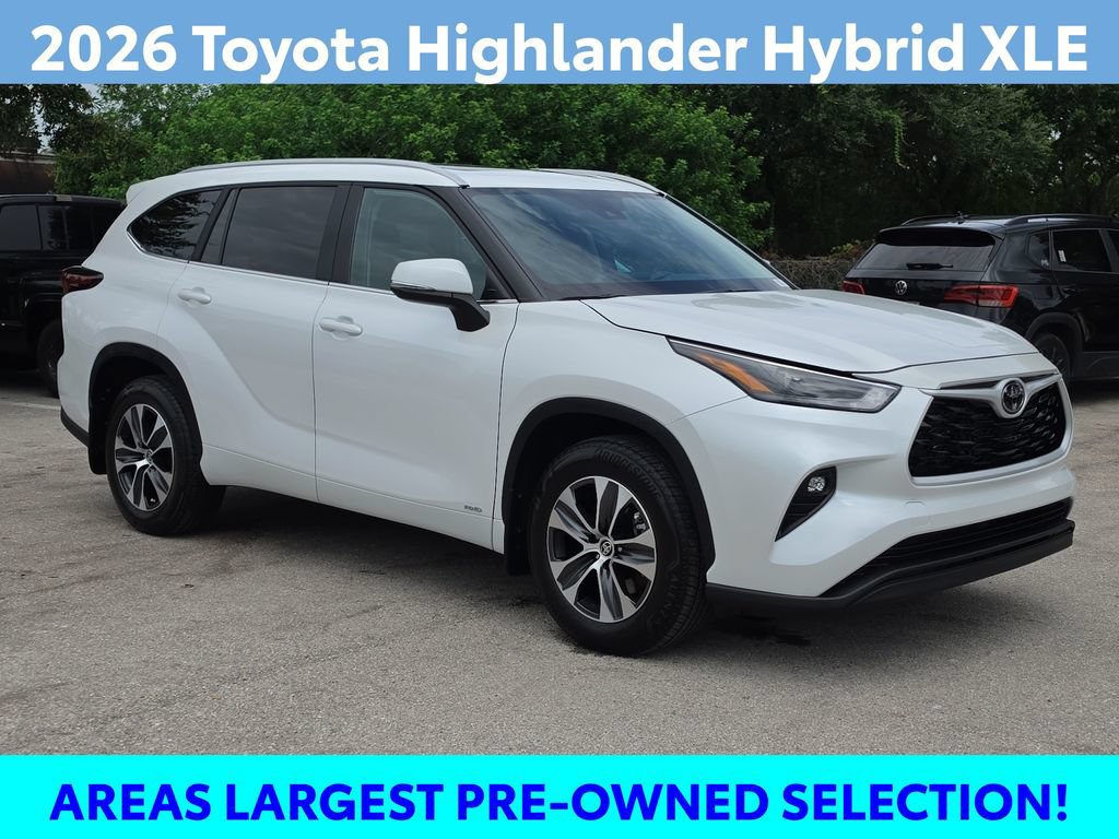 Certified 2026 Toyota Highlander XLE AWD/4WD image 3