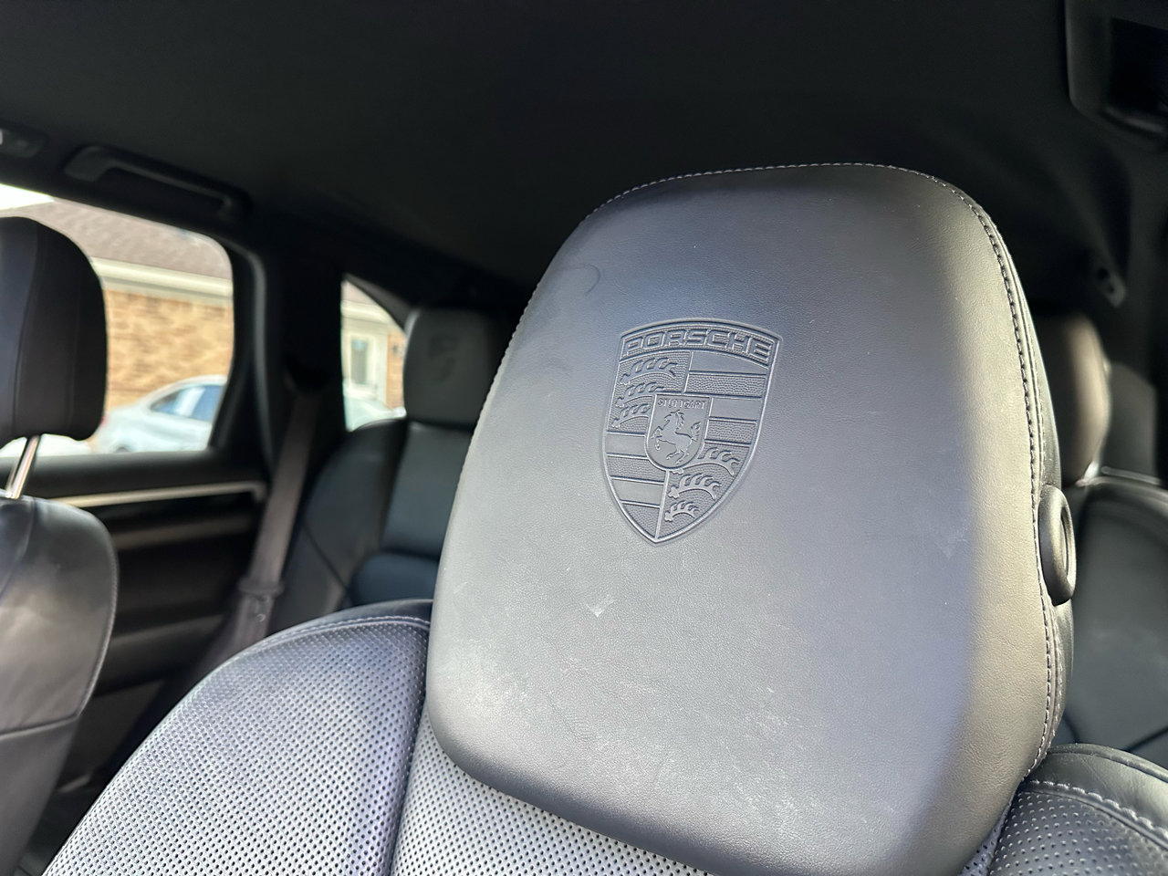 Used 2016 Porsche Cayenne image 47