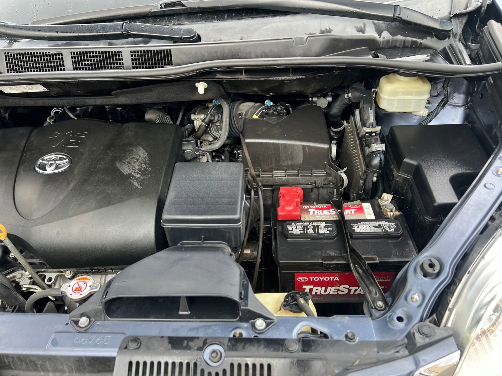 Used 2017 Toyota Sienna LE FWD image 37