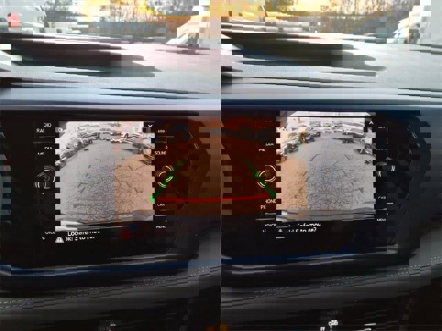 Used 2024 Volkswagen Taos SE image 20