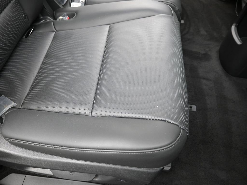 Used 2026 Hyundai Ioniq 9 SEL image 16