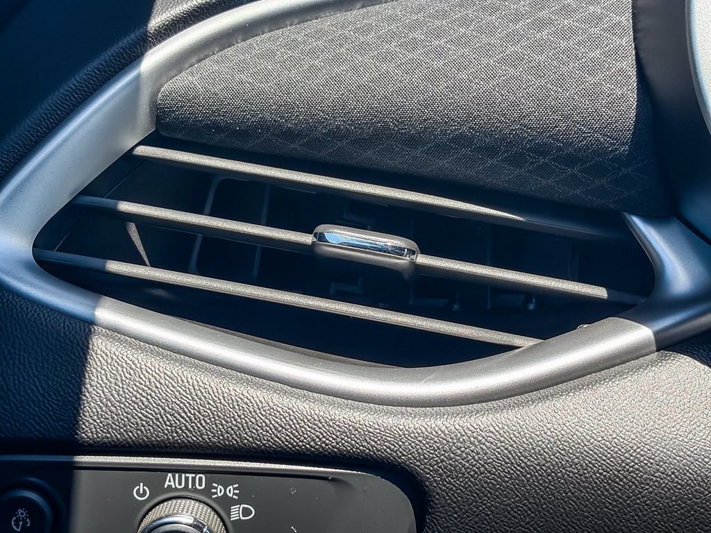 Used 2022 Chevrolet Malibu LS FWD image 54