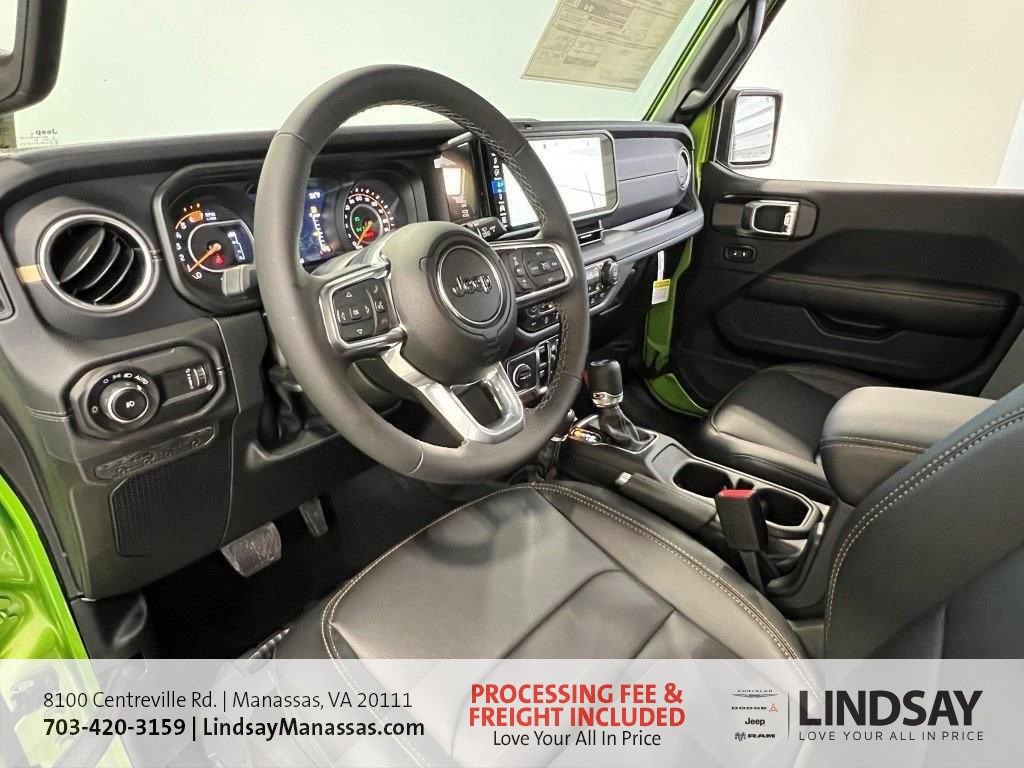 New 2026 Jeep Wrangler Unlimited Sahara AWD/4WD image 29