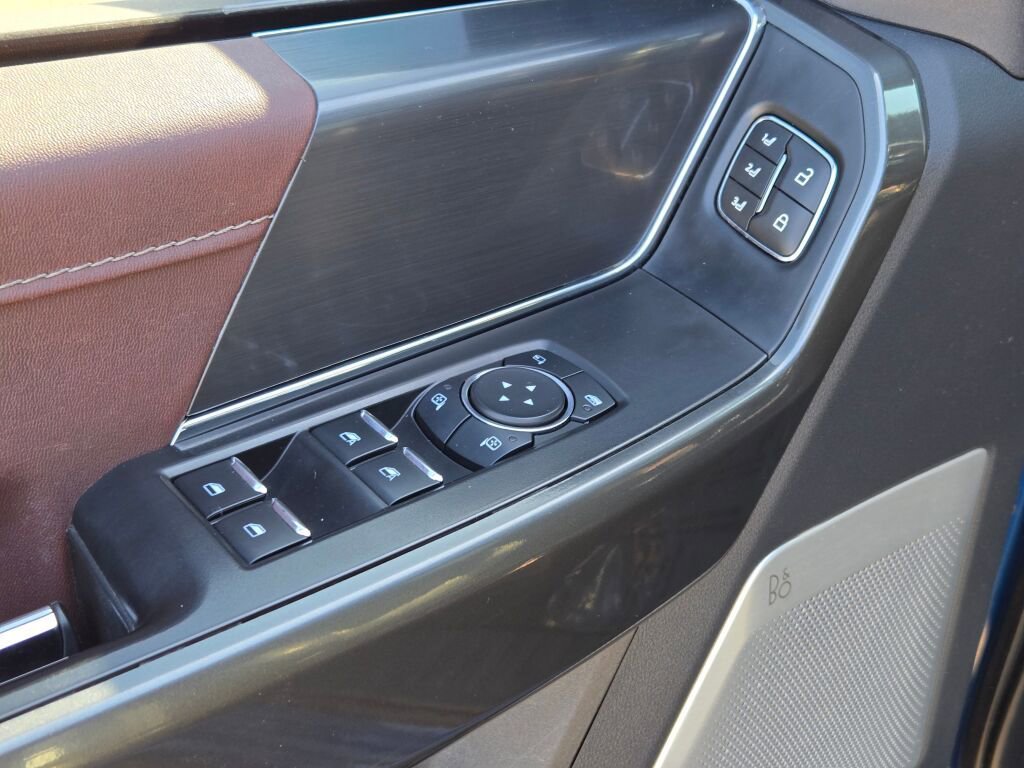 Used 2023 Ford F150 Lariat w/ Equipment Group 502A High image 20