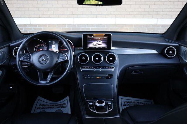 Used 2019 Mercedes-Benz GLC 300 4MATIC image 29