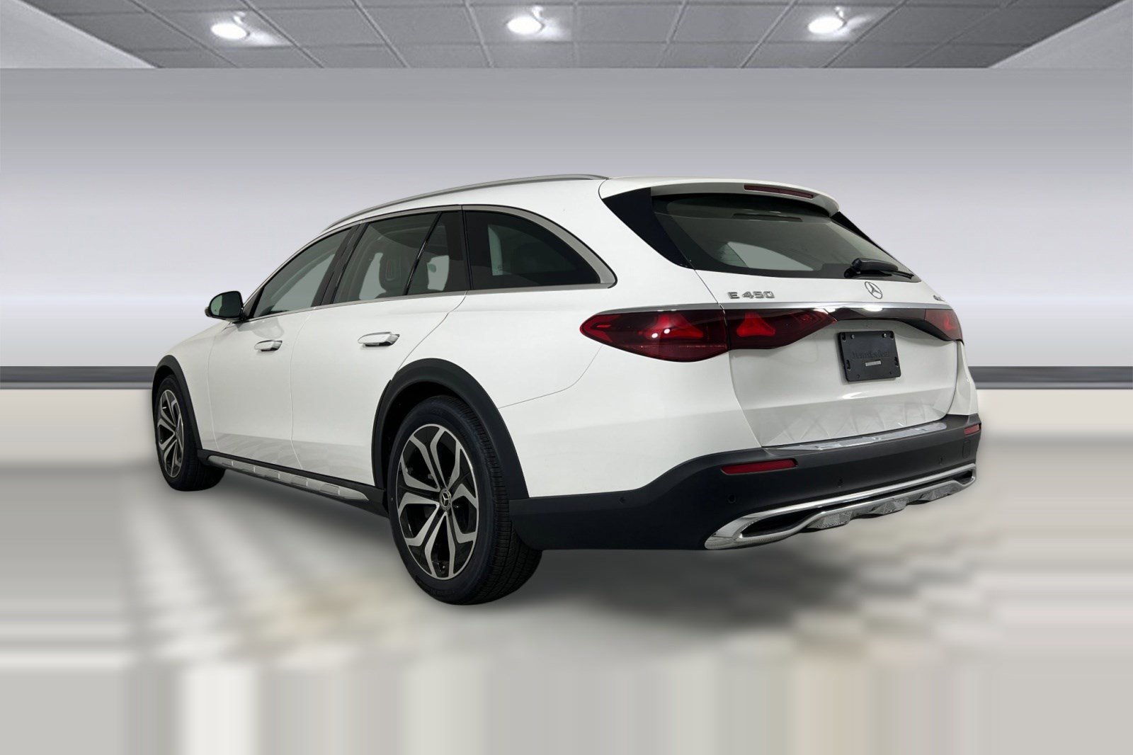 New 2025 Mercedes-Benz E 450 4MATIC All-Terrain Wagon image 3
