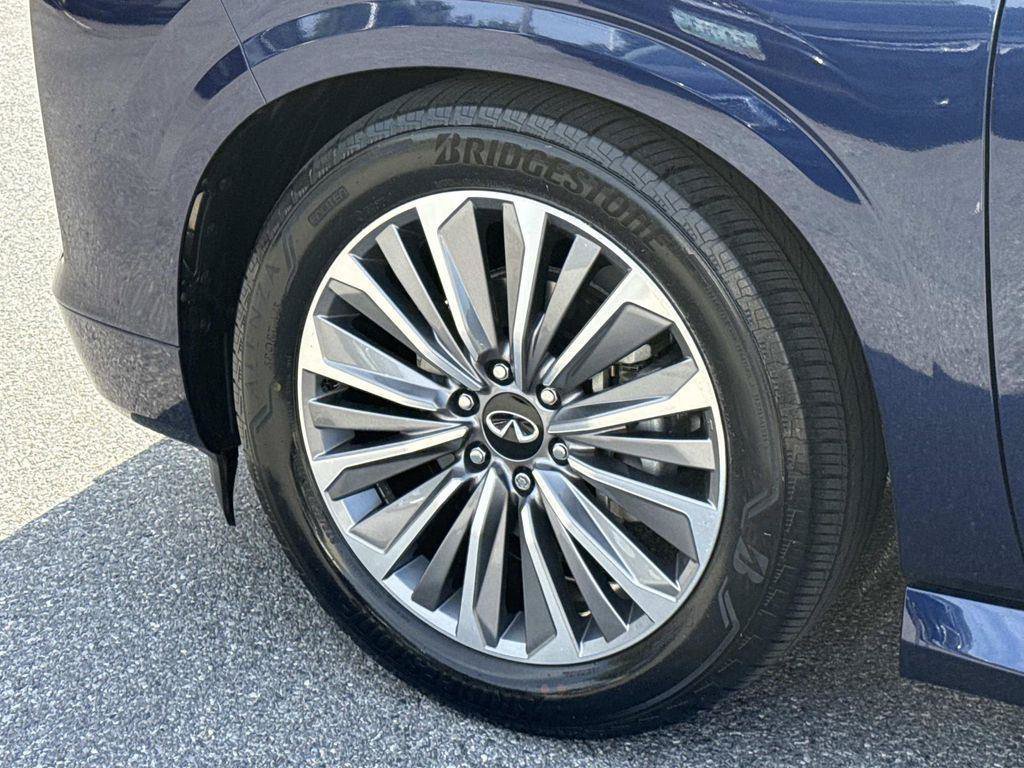 Used 2025 INFINITI QX80 Luxe AWD/4WD image 43