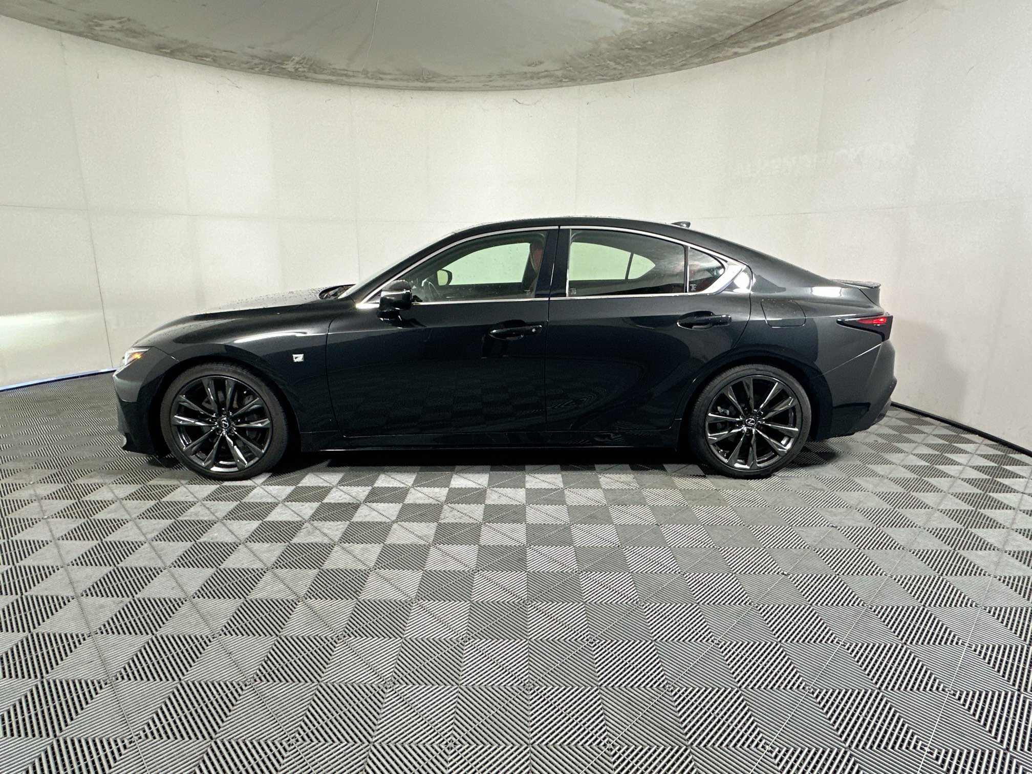 Used 2024 Lexus IS 350 F Sport w/ Navigation Package RWD image 6