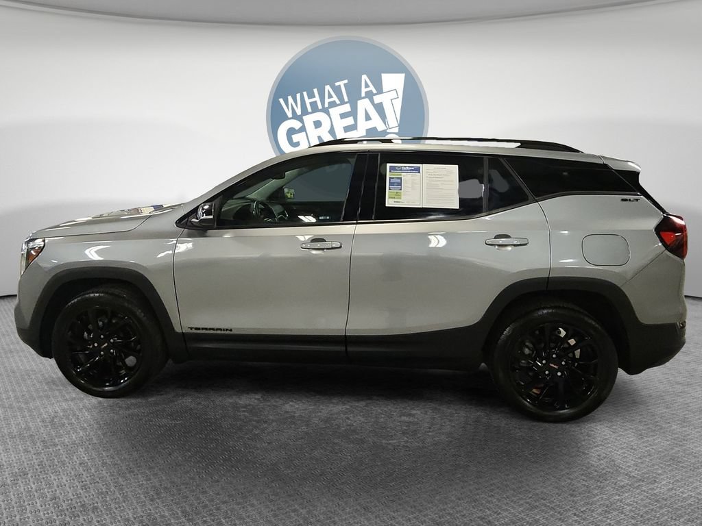 Certified 2024 GMC Terrain SLT w/ Infotainment Package II AWD/4WD image 8