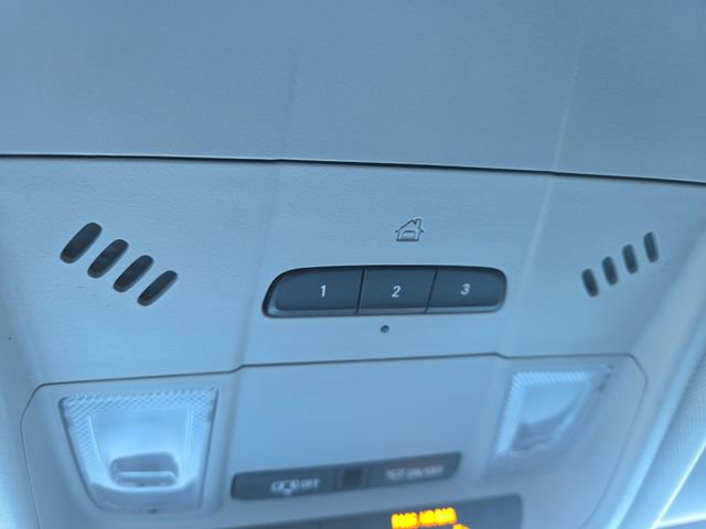 Used 2021 GMC Acadia SLT image 26