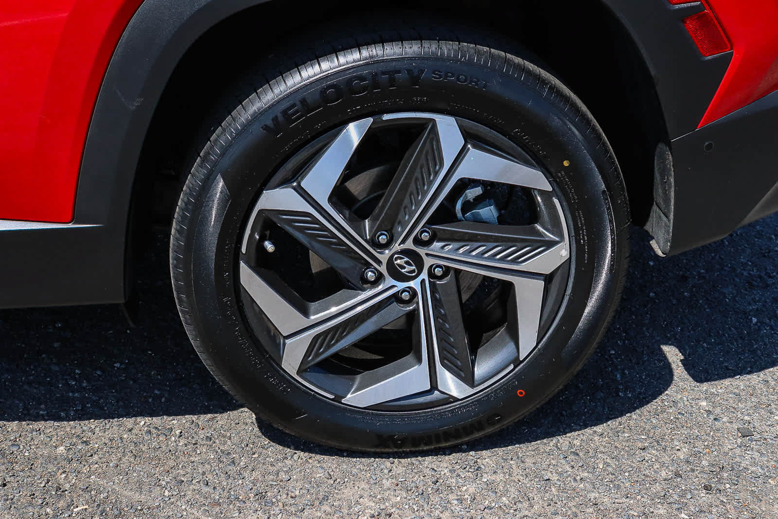 Used 2022 Hyundai Tucson Limited w/ Cargo Package AWD/4WD image 13