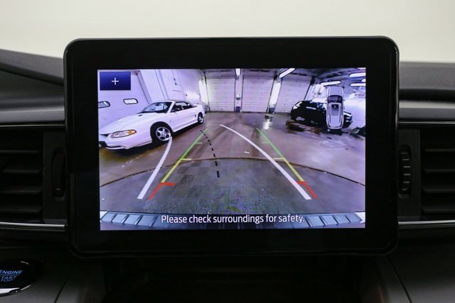 Used 2023 Ford Explorer XLT w/ Equipment Group 202A image 27