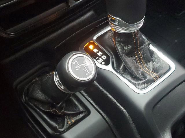 Used 2023 Jeep Wrangler Unlimited Sahara image 23