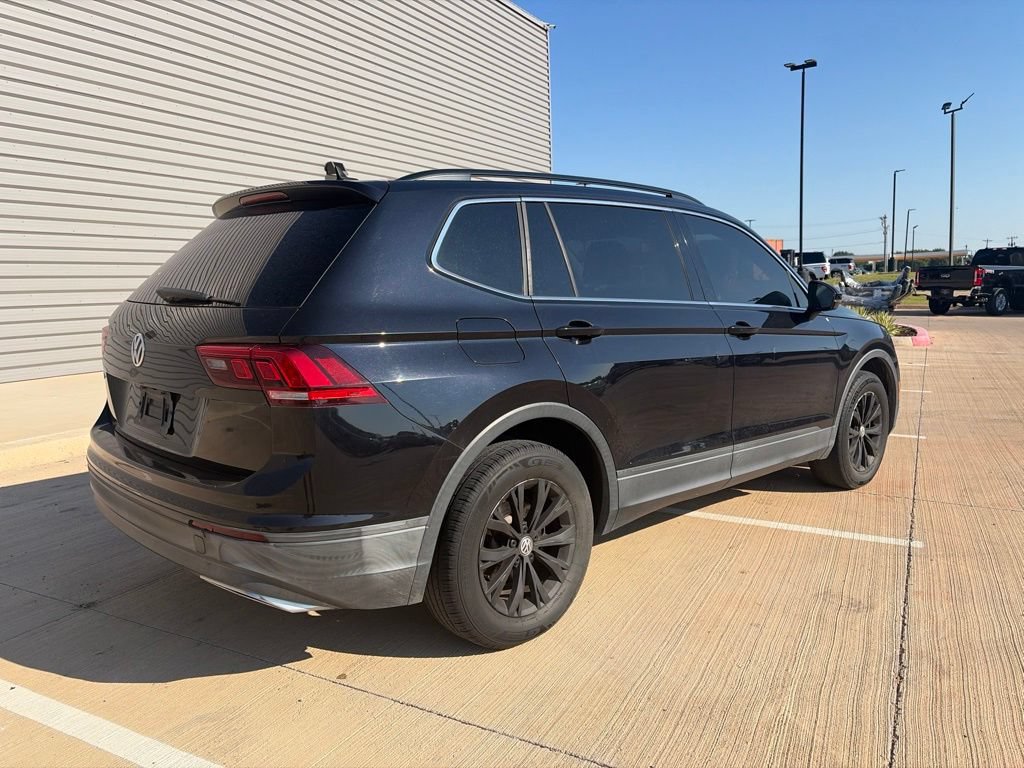 Used 2019 Volkswagen Tiguan SE FWD image 3