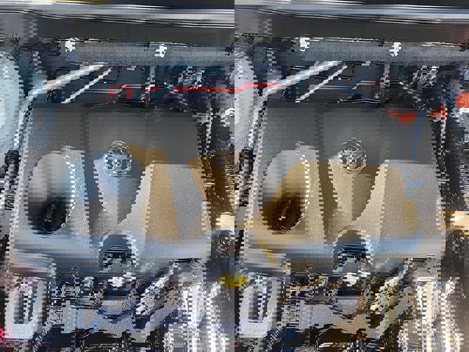 Used 2019 Toyota RAV4 XSE image 10