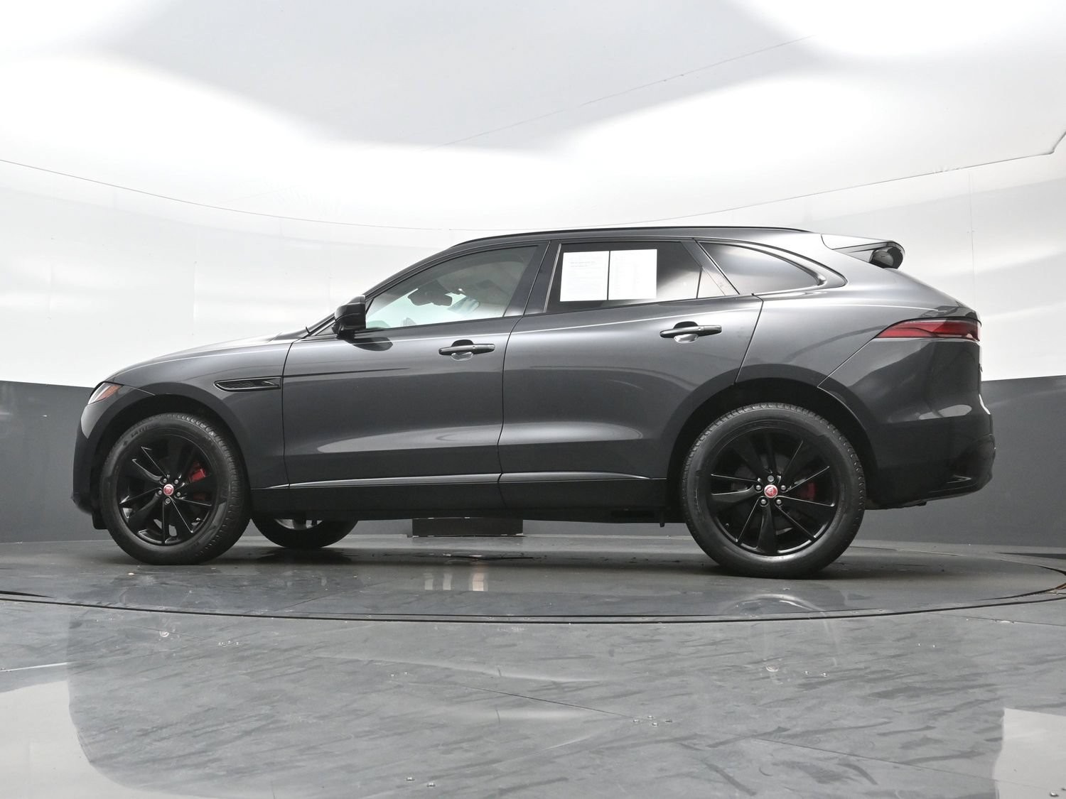 Used 2022 Jaguar F-PACE S AWD/4WD image 28