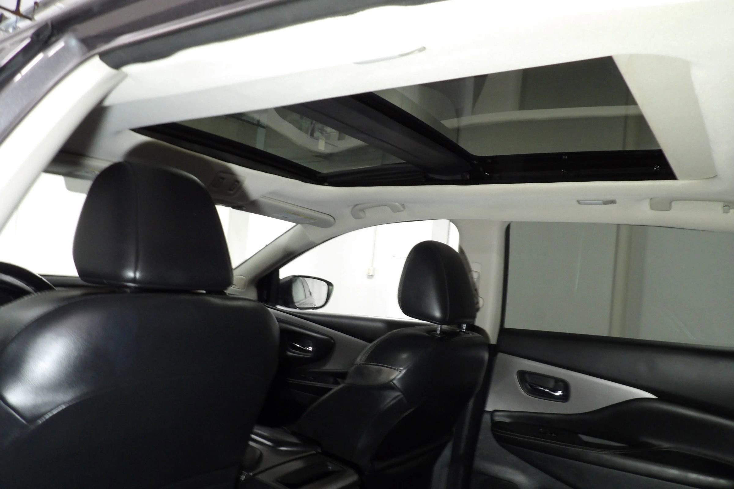 Used 2019 Nissan Murano SL w/ SL Technology Package AWD/4WD image 16