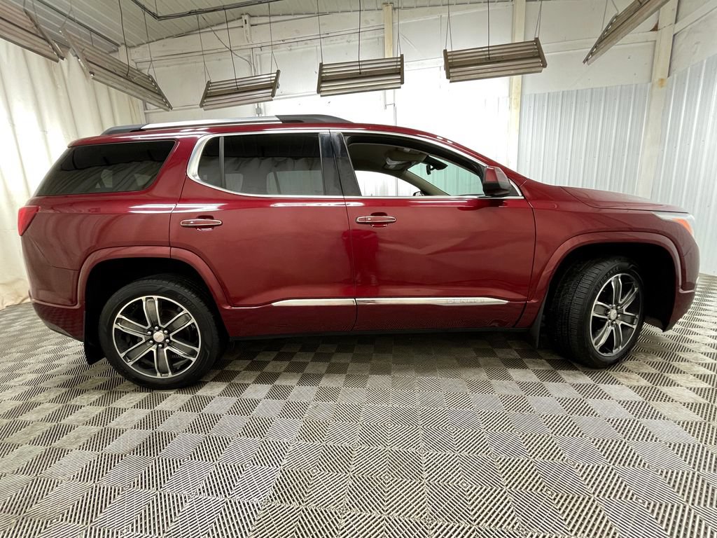 Certified 2018 GMC Acadia Denali w/ Technology Package AWD/4WD image 26