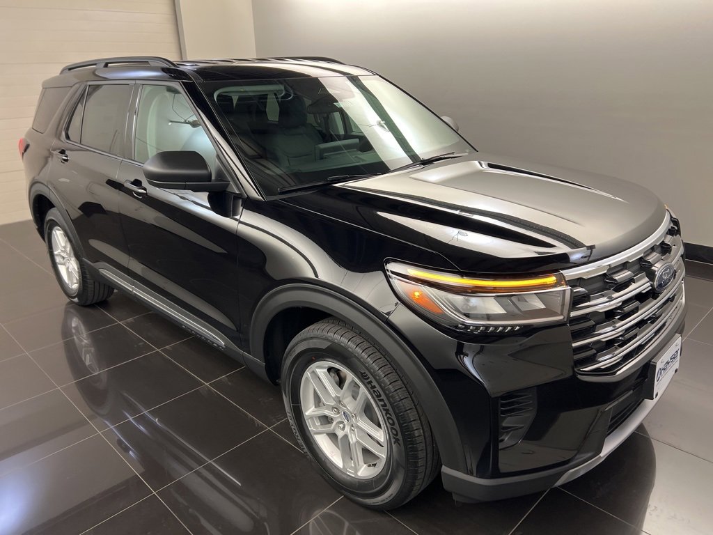 New 2025 Ford Explorer Active image 1