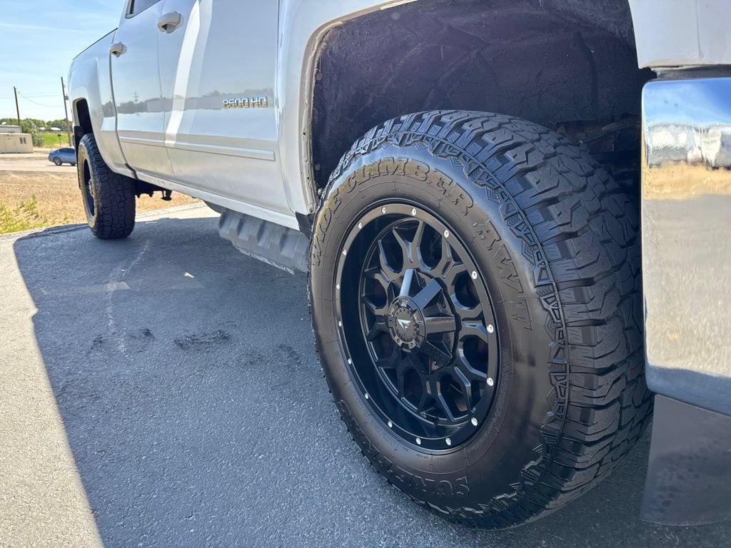 Used 2018 Chevrolet Silverado 2500 LT w/ LT Fleet Convenience Package AWD/4WD image 8