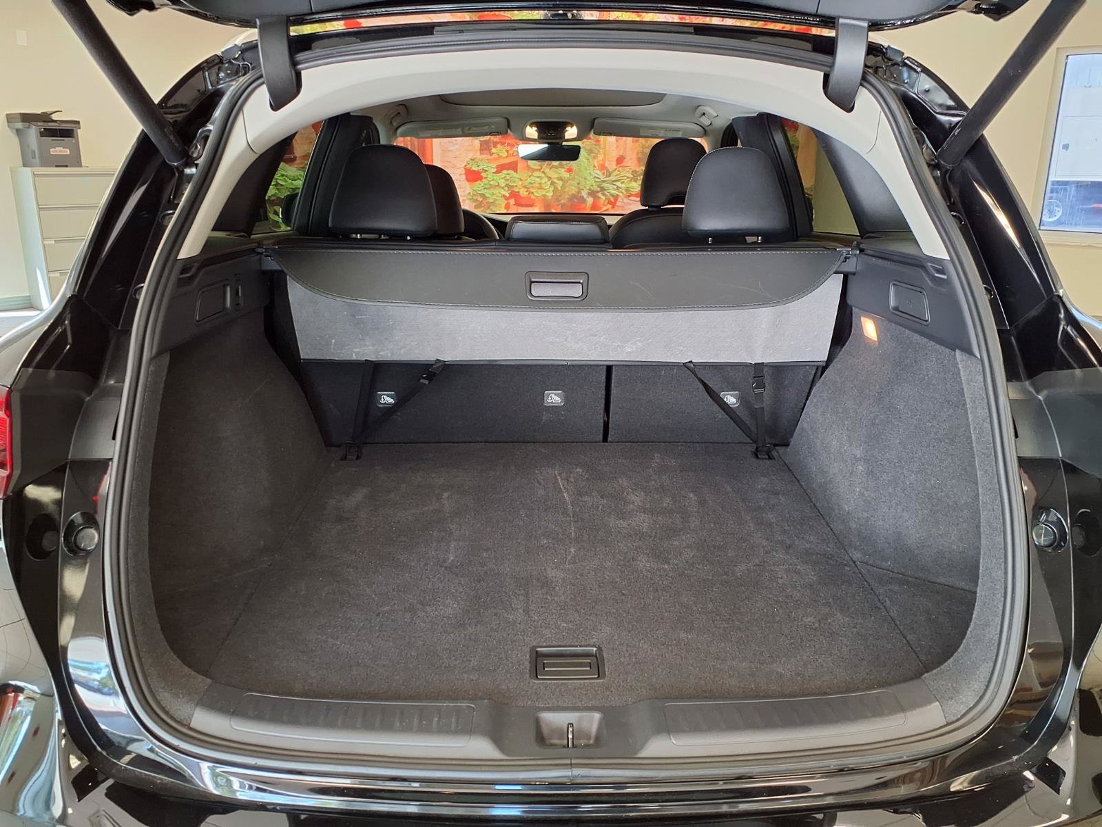 Used 2023 INFINITI QX50 Luxe FWD image 17