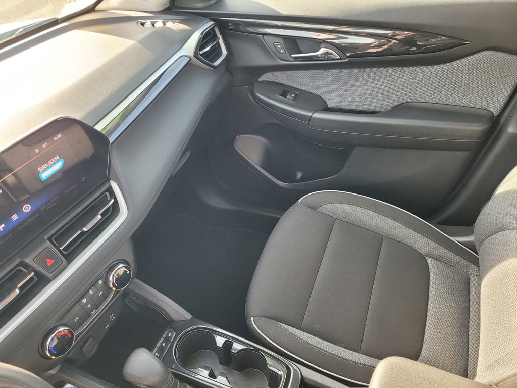 Used 2025 Chevrolet TrailBlazer LS w/ LS Convenience Package image 11