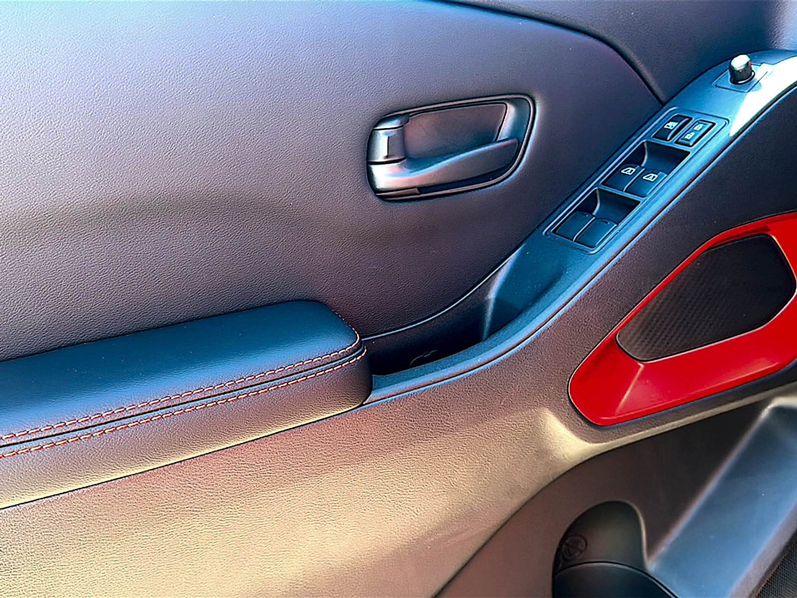 New 2026 Nissan Frontier PRO-4X w/ Pro-4x Convenience Package image 13