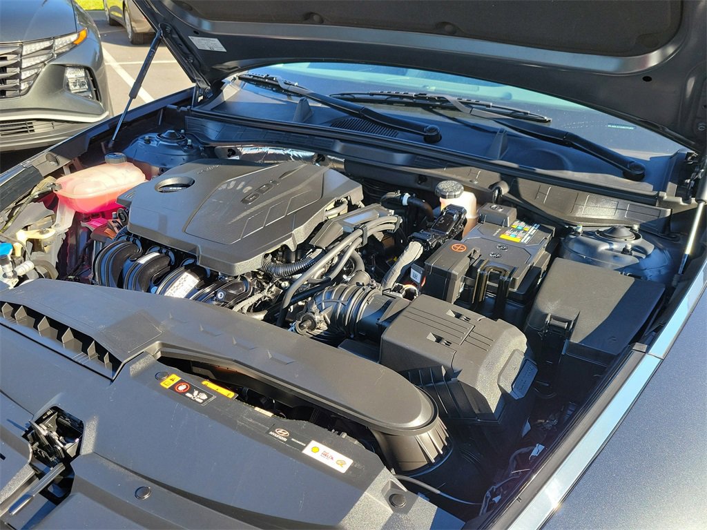 Used 2023 Hyundai Sonata SEL w/ Cargo Package image 8