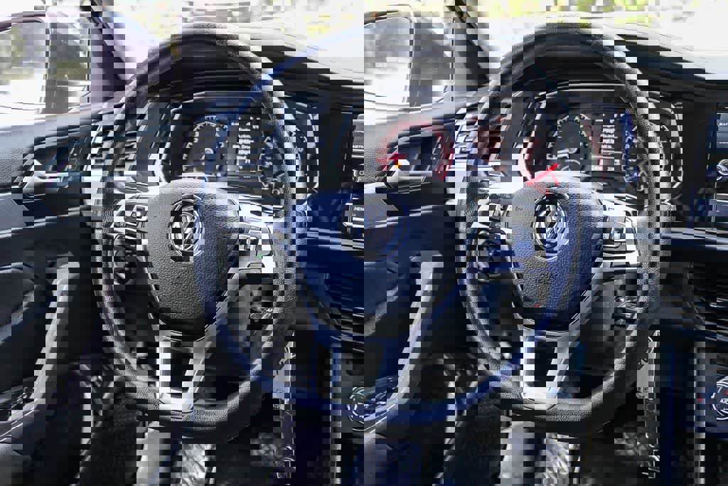 Used 2020 Volkswagen Jetta S w/ Driver Assistance Package image 15