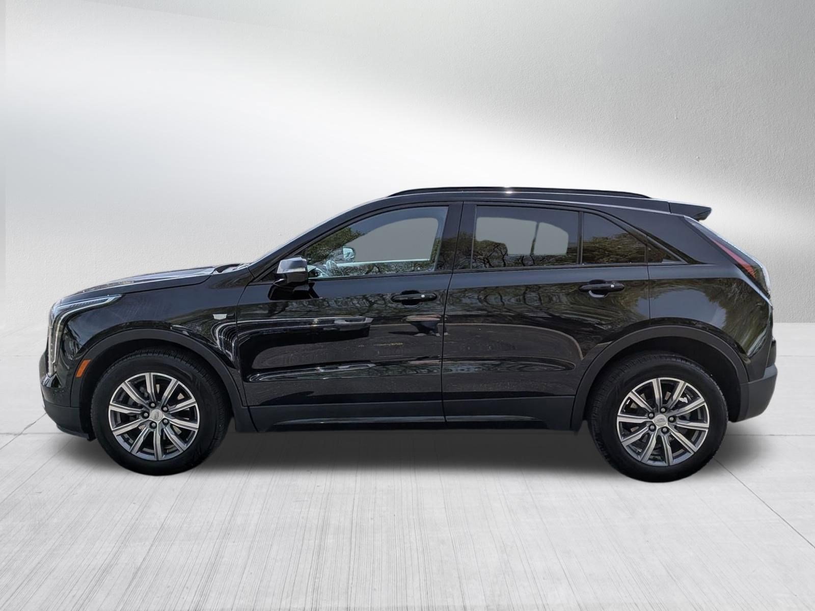 Certified 2023 Cadillac XT4 Sport image 3