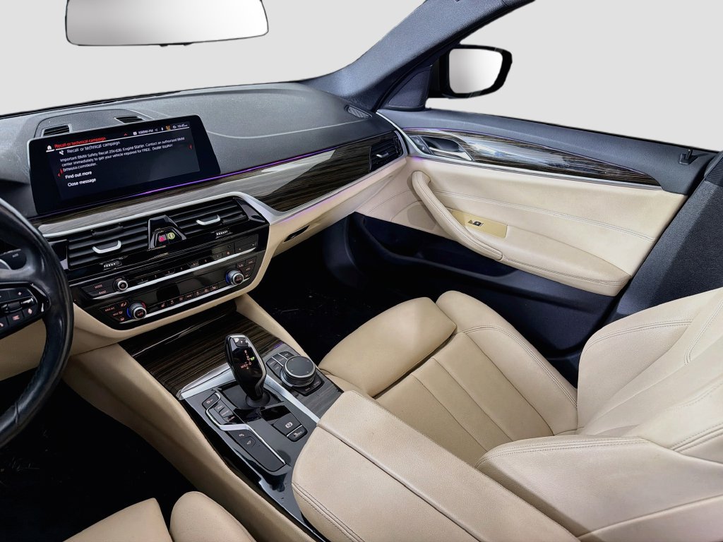 Used 2020 BMW 530i w/ Convenience Package RWD image 27