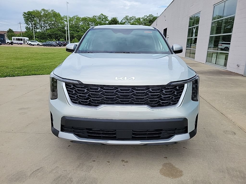 New 2026 Kia Sorento LX FWD image 3