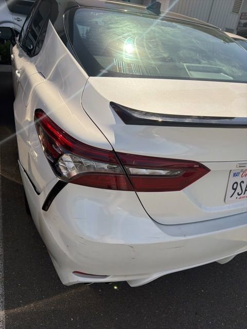 Used 2021 Toyota Camry XSE image 9