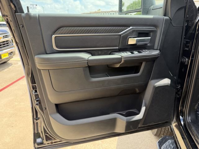 New 2026 RAM 3500 Big Horn AWD/4WD image 11