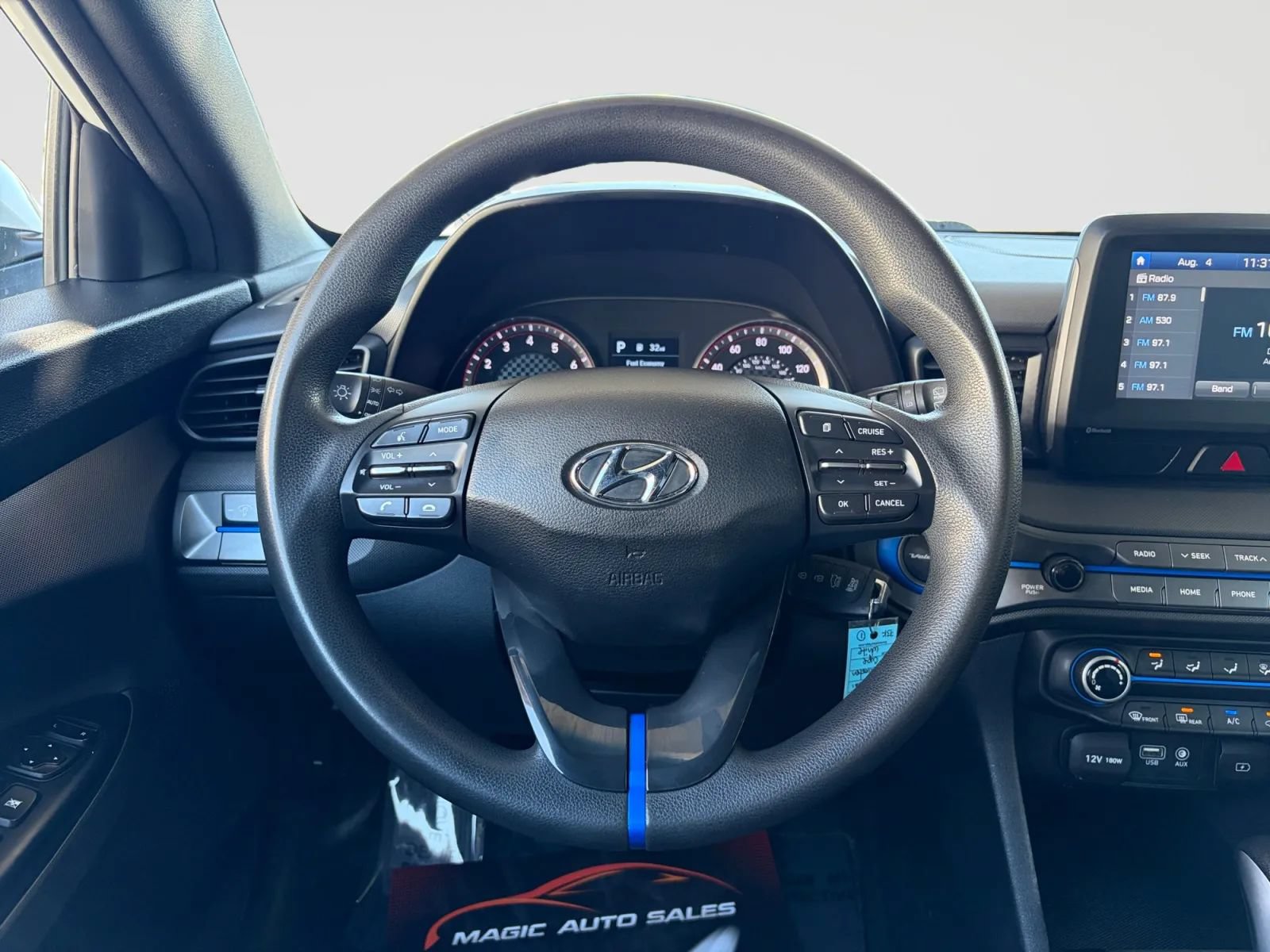 Used 2020 Hyundai Veloster 2.0 FWD image 25