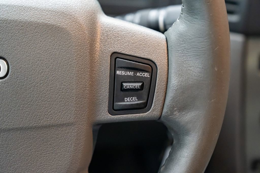 Used 2007 Jeep Grand Cherokee Laredo AWD/4WD image 15