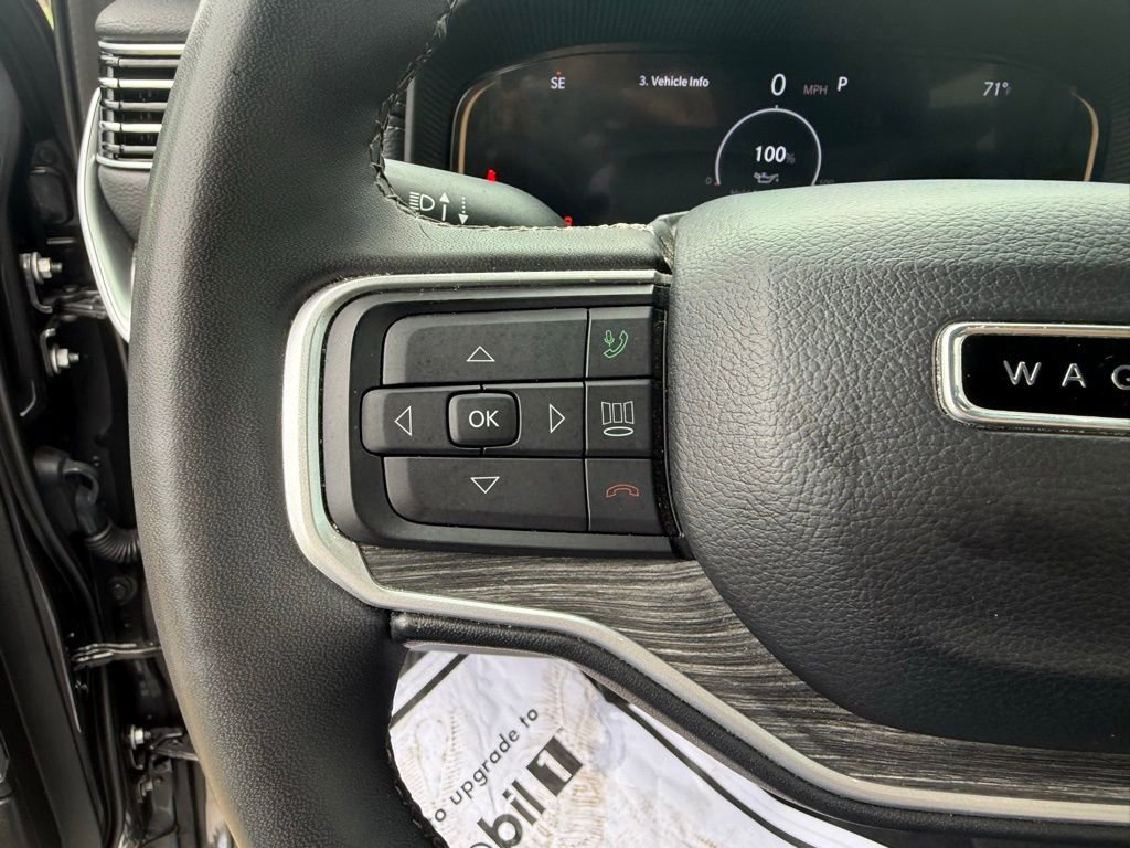 Used 2024 Jeep Wagoneer L Series II w/ Flexible Seating Group image 32