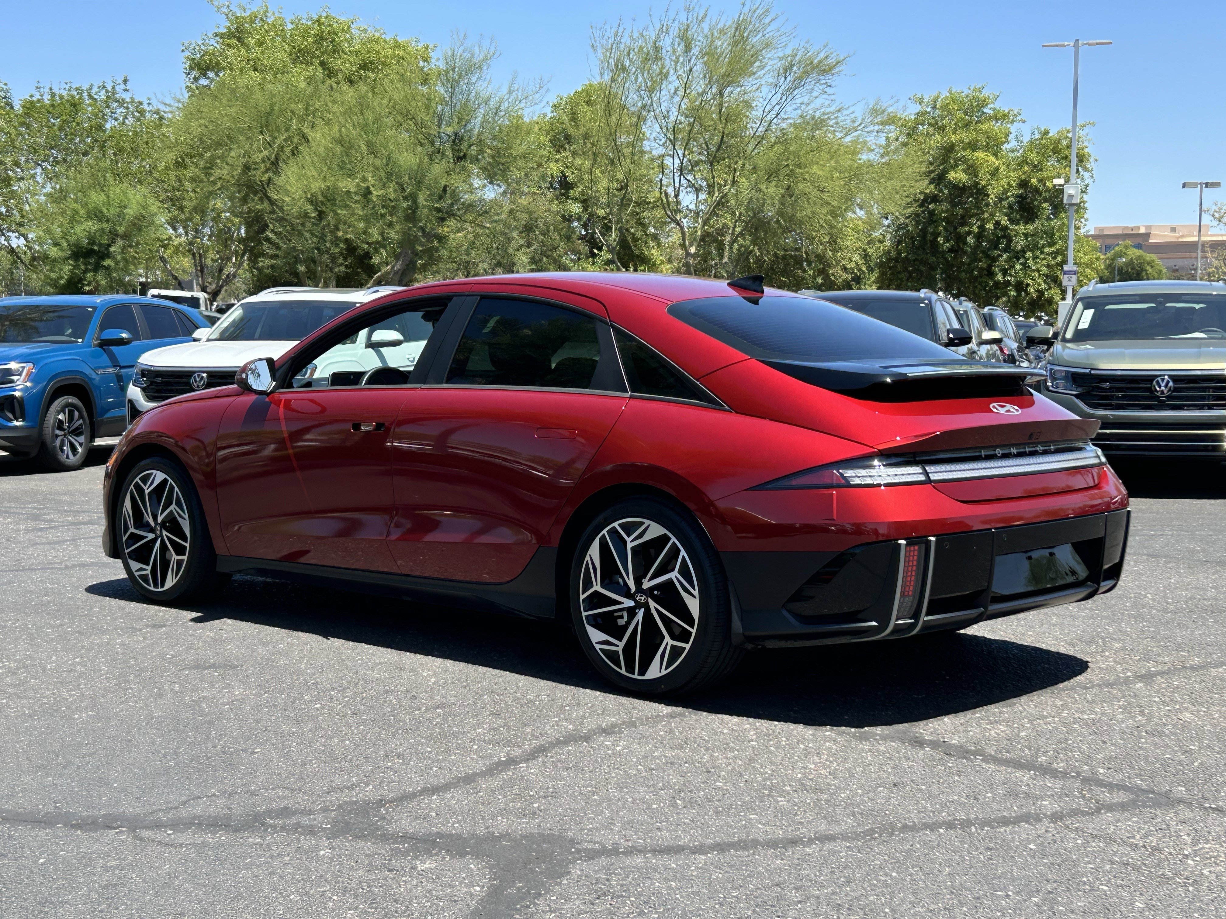 Used 2023 Hyundai Ioniq 6 SEL RWD image 3