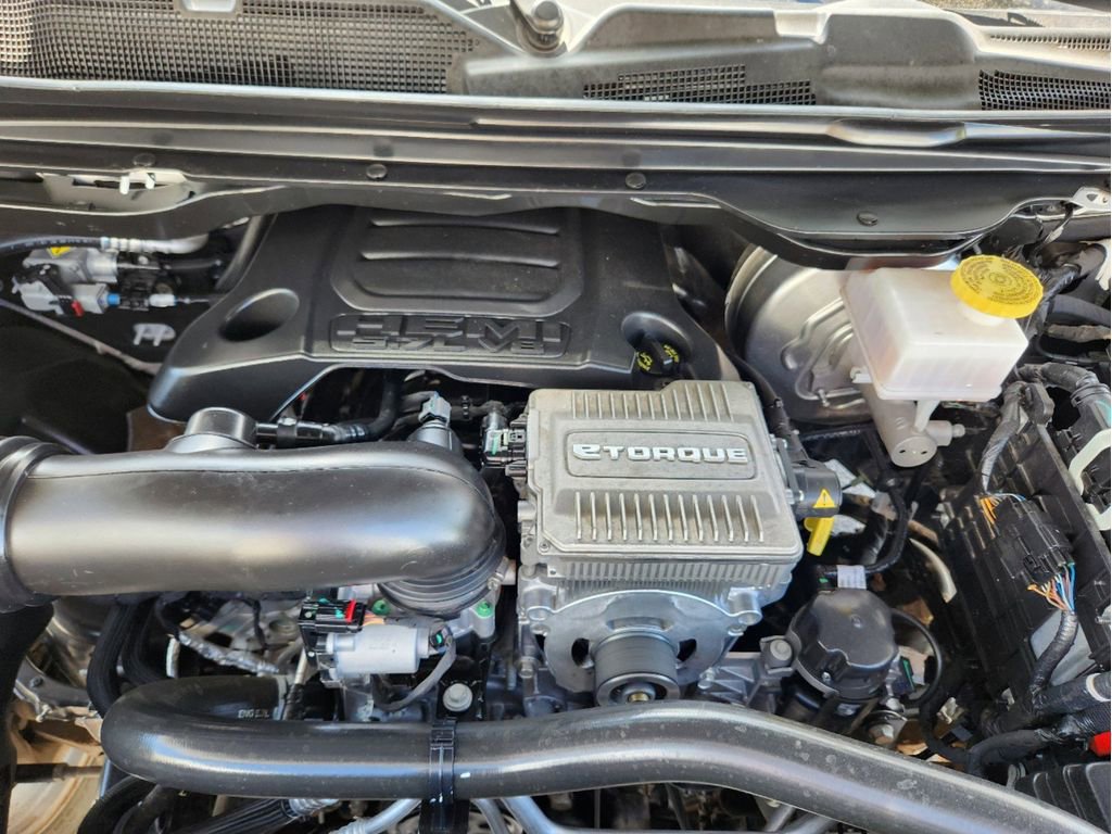 Used 2024 RAM 1500 Laramie image 18