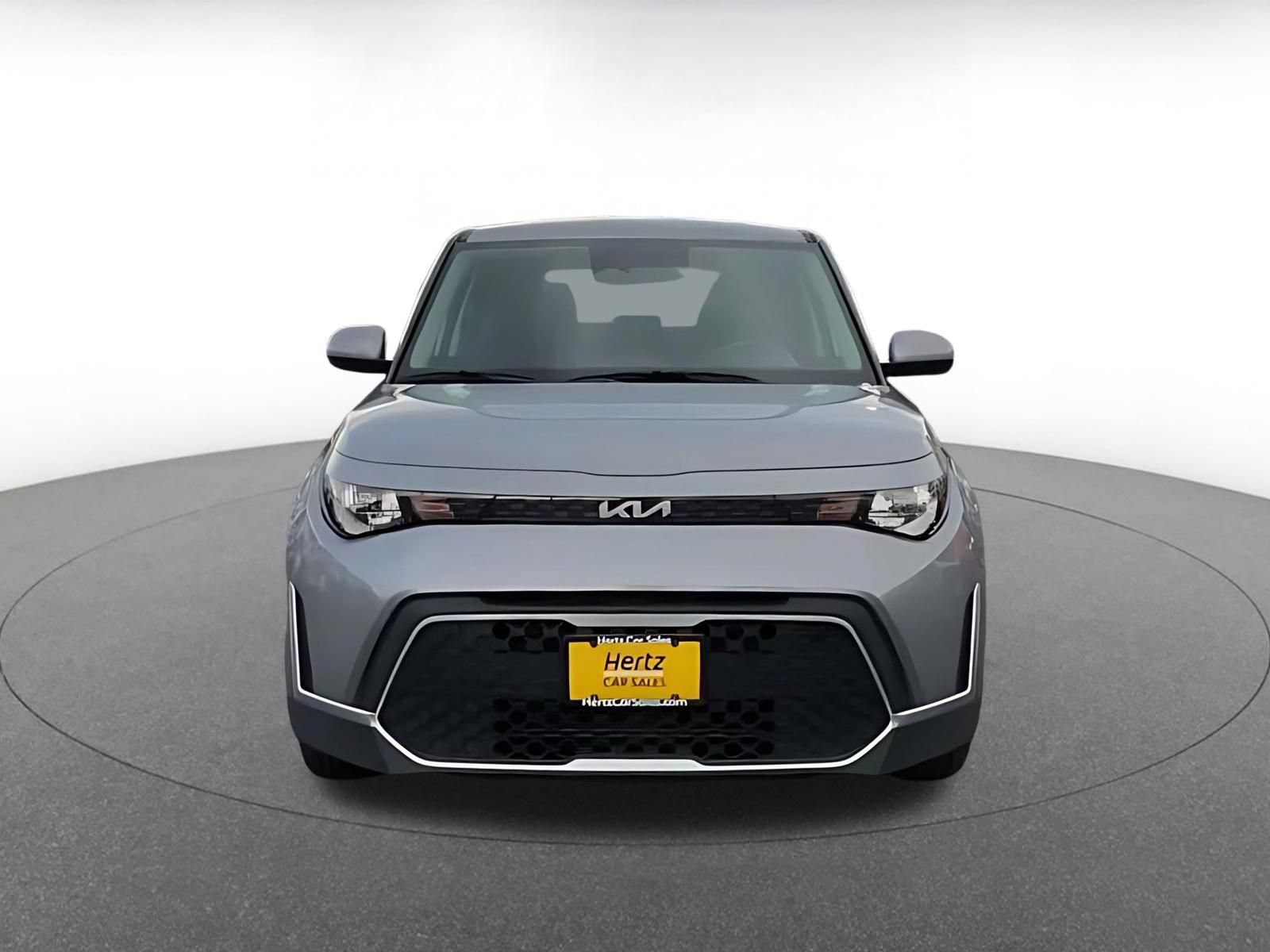 Used 2025 Kia Soul LX w/ LX Technology Package FWD image 4