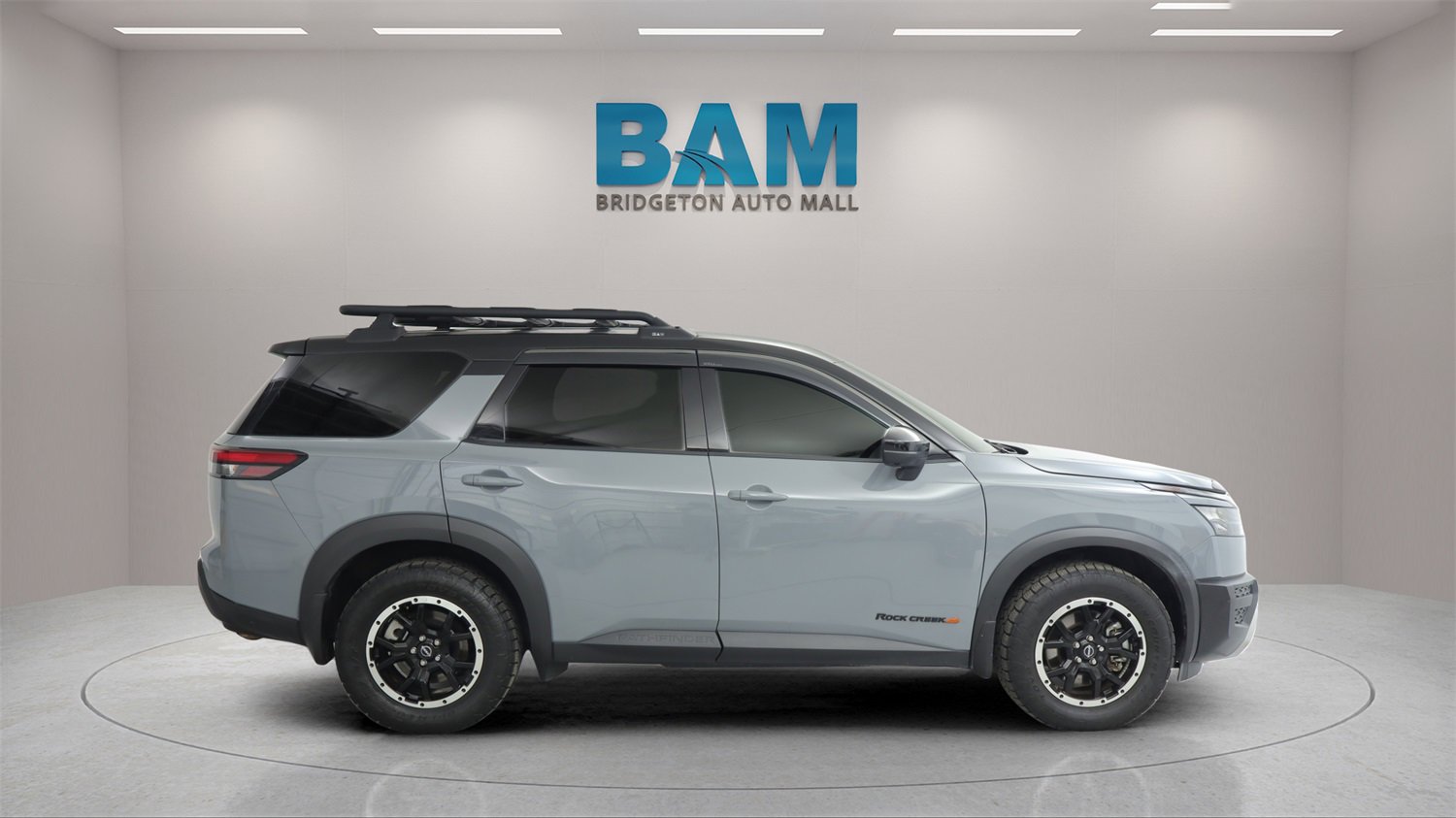 Used 2024 Nissan Pathfinder Rock Creek image 2
