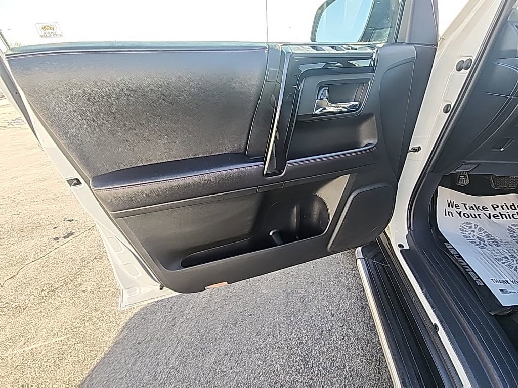 Used 2018 Toyota 4Runner TRD Off-Road Premium image 12