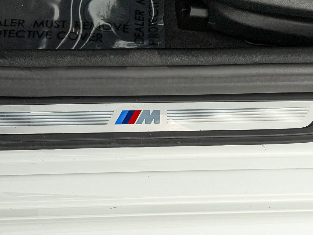 Certified 2023 BMW 530e xDrive w/ Premium Package image 15