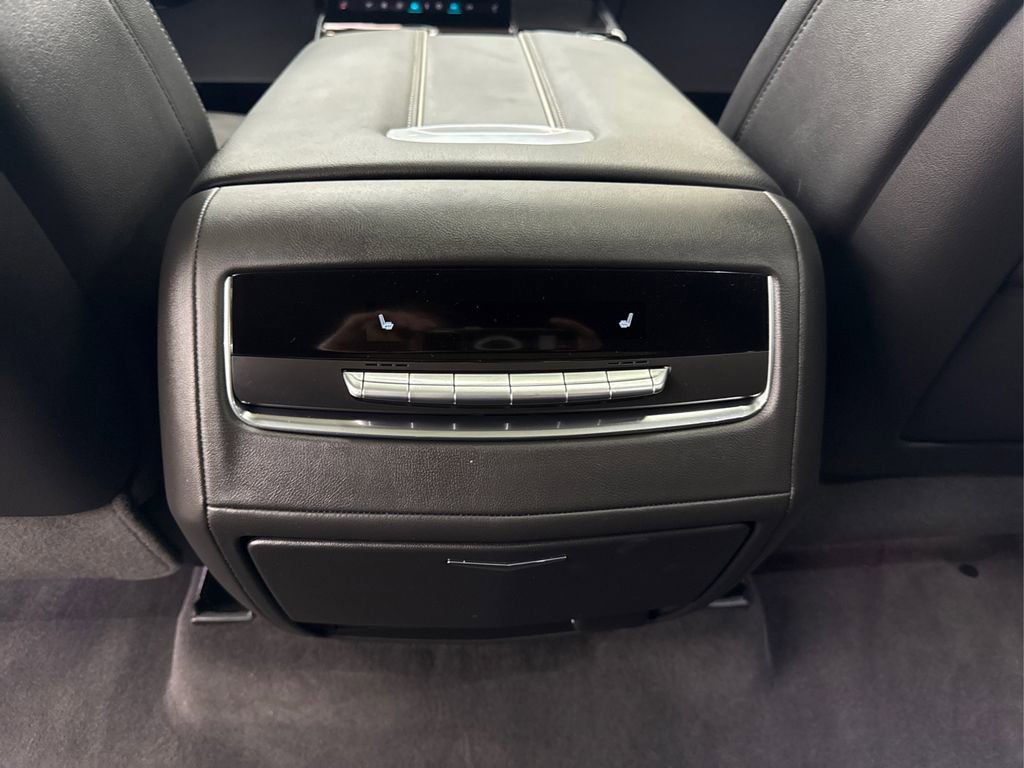 Used 2025 Cadillac Escalade Sport w/ Touring Package image 34