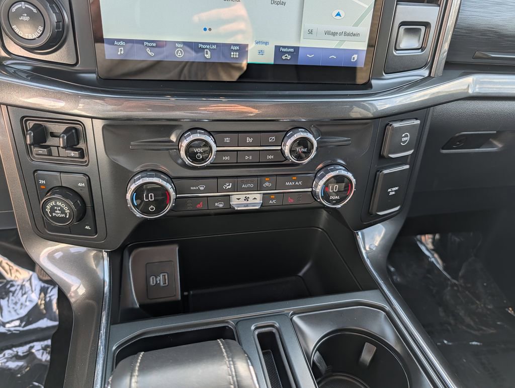 Certified 2021 Ford F150 XLT w/ Equipment Group 302A High image 21