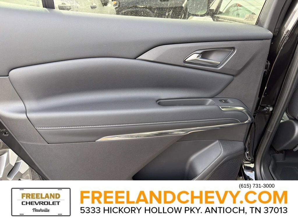 New 2026 Chevrolet Traverse LT w/ LPO, Floor Liner Package image 9