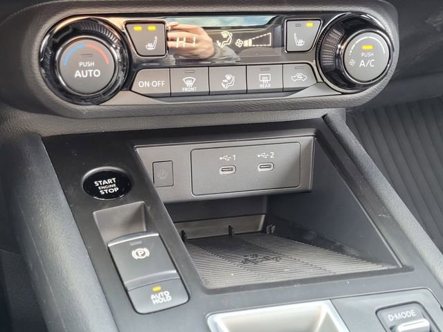 New 2026 Nissan Kicks SV w/ SV Premium Package FWD image 16