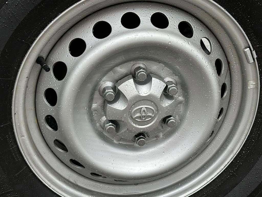 Certified 2025 Toyota Tacoma SR image 30