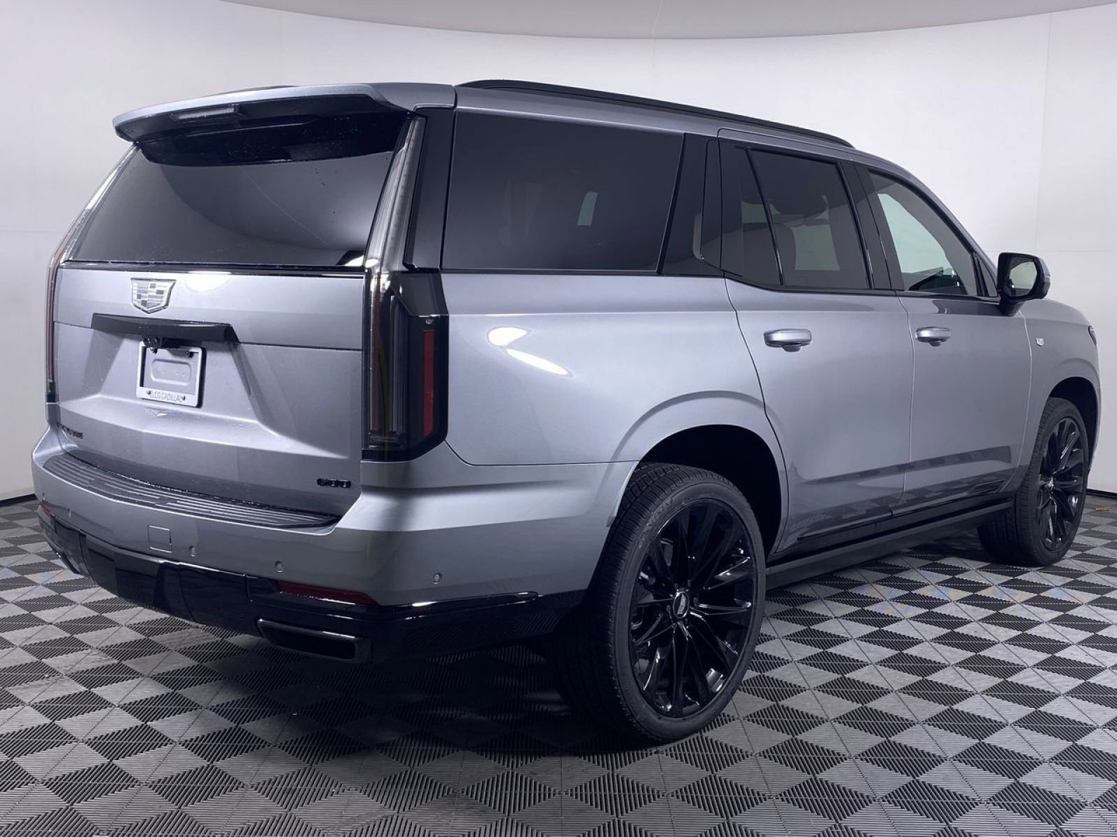 New 2026 Cadillac Escalade Platinum Sport w/ LPO, ONYX Package AWD/4WD image 22