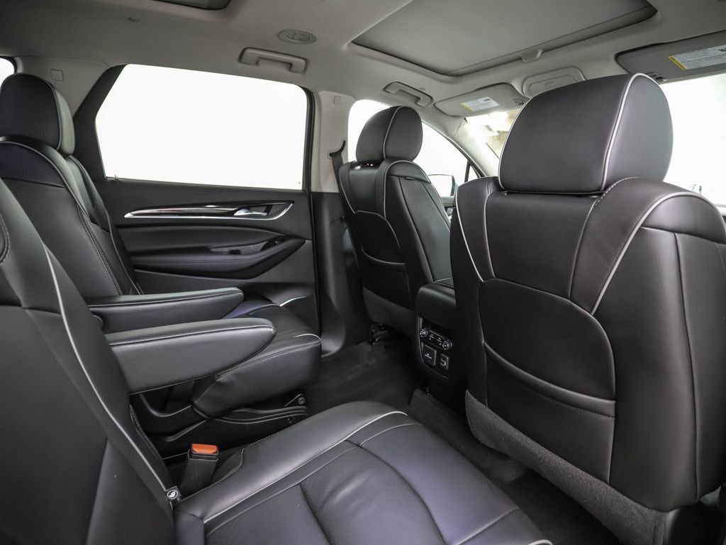 Used 2021 Buick Enclave Avenir w/ Avenir Technology Package AWD/4WD image 25